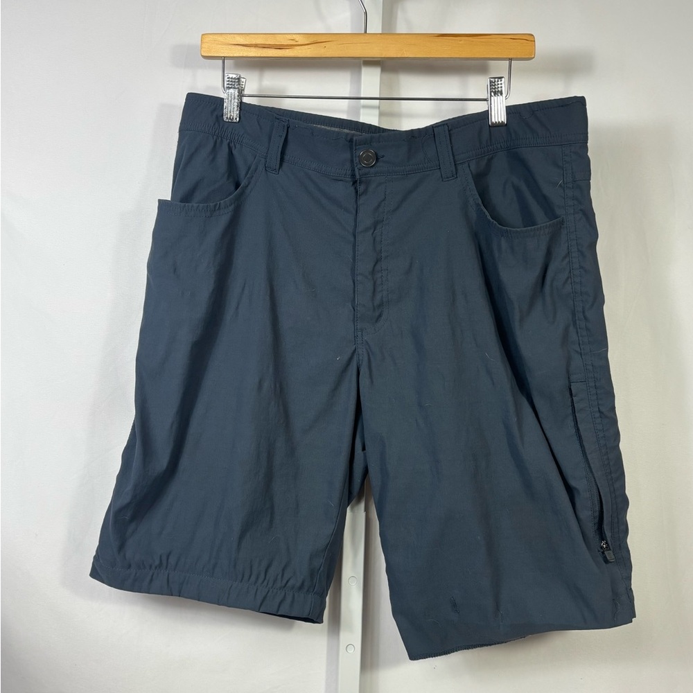 Free Country Men's Charcoal Cargo Shorts